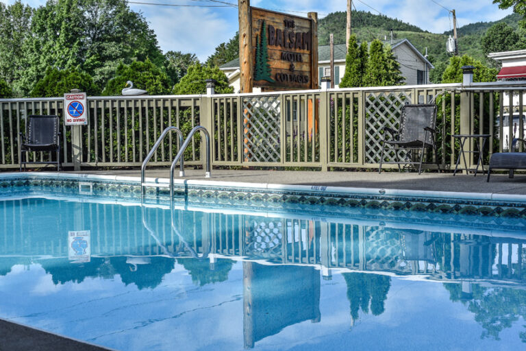 Lakefront Lake George Suites & Lodge Room Options