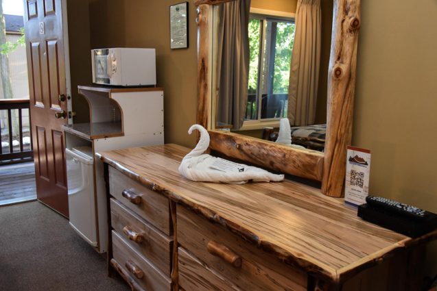 Cozy & Rustic Adirondack Lodging